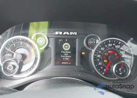 2019 Ram 1500 Big Horn/Lone Star 4X2 5'7 Box from USA, damaged, VIN 1C6RREFT3KN581499